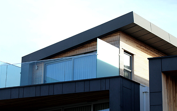 Mountain view home in Vancouver, Canada